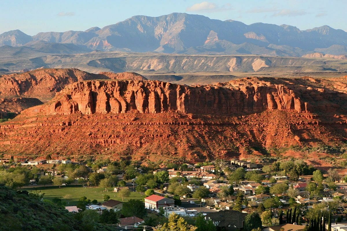 Sceninv view of Saint George city in Utah